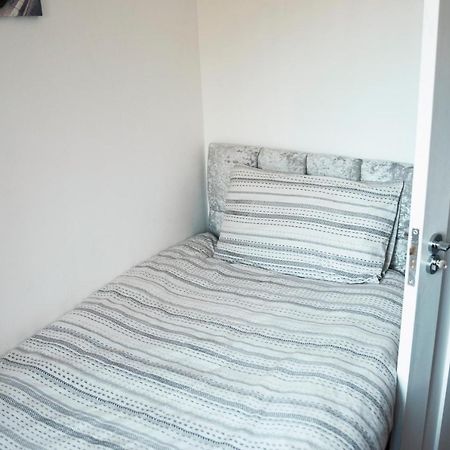 Cosy Home Near Nec, Bhx Bullring & Solihull เบอร์มิงแฮม ภายนอก รูปภาพ