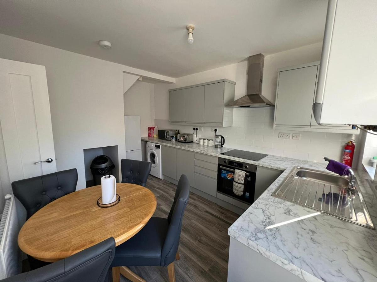 Cosy Home Near Nec, Bhx Bullring & Solihull เบอร์มิงแฮม ภายนอก รูปภาพ