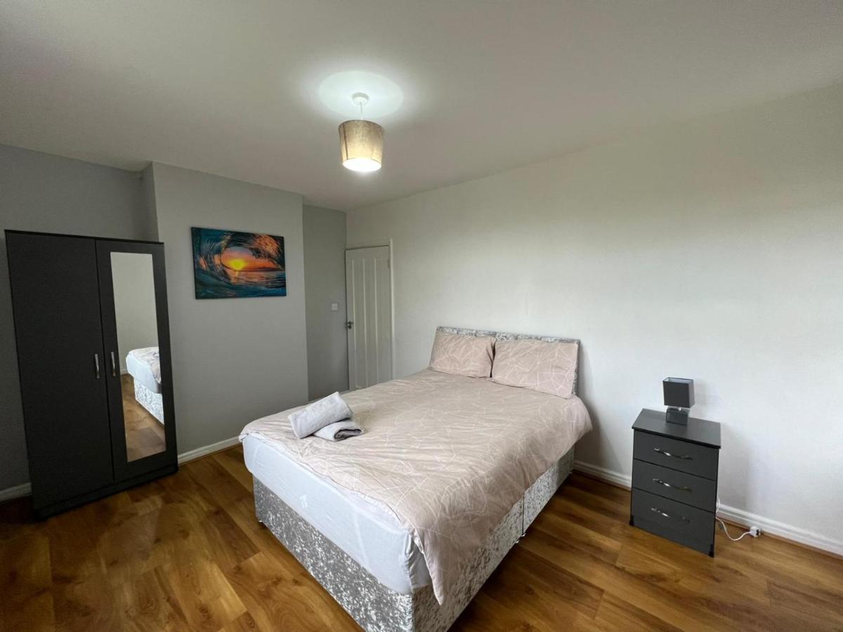 Cosy Home Near Nec, Bhx Bullring & Solihull เบอร์มิงแฮม ภายนอก รูปภาพ