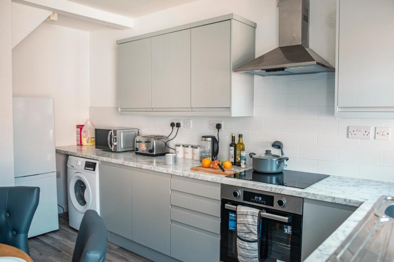 Cosy Home Near Nec, Bhx Bullring & Solihull เบอร์มิงแฮม ภายนอก รูปภาพ