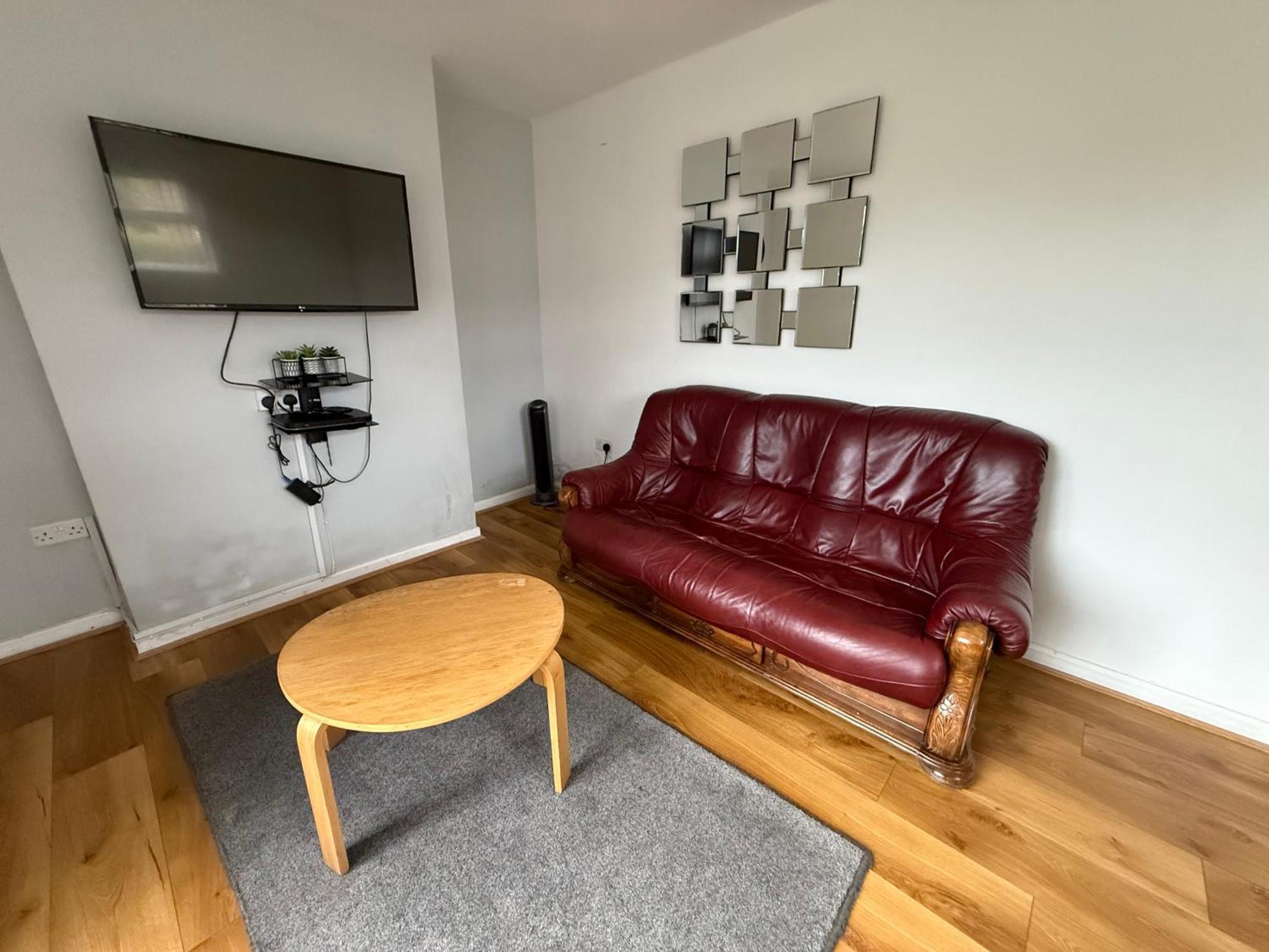 Cosy Home Near Nec, Bhx Bullring & Solihull เบอร์มิงแฮม ภายนอก รูปภาพ